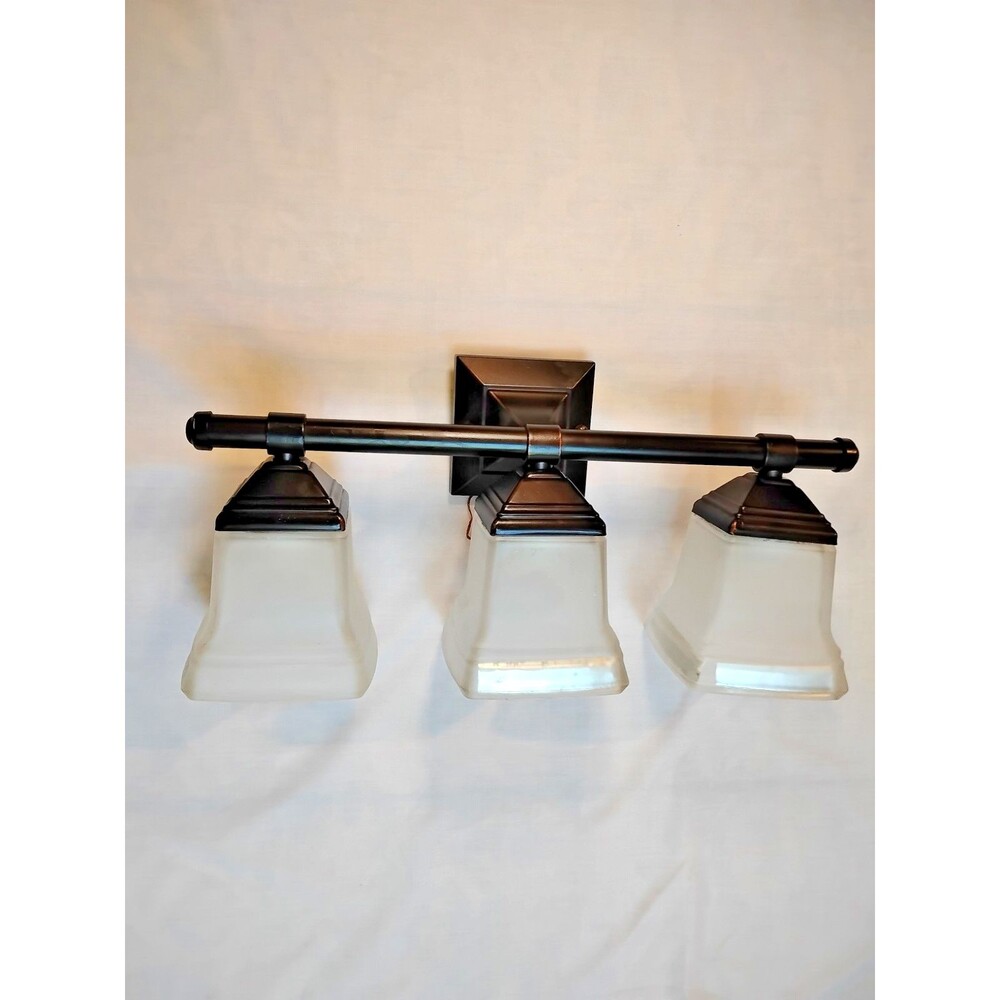 Vanity 3-Light Oil Rubbed Bronze Frosted Incandescent Fixture Damp Room Modern